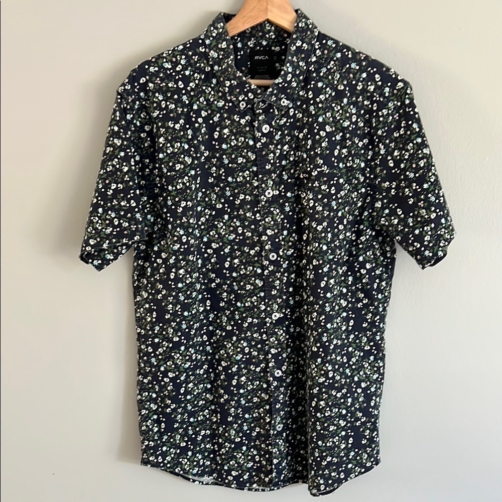 RVCA Black Floral Casual Button Down Shirt Large